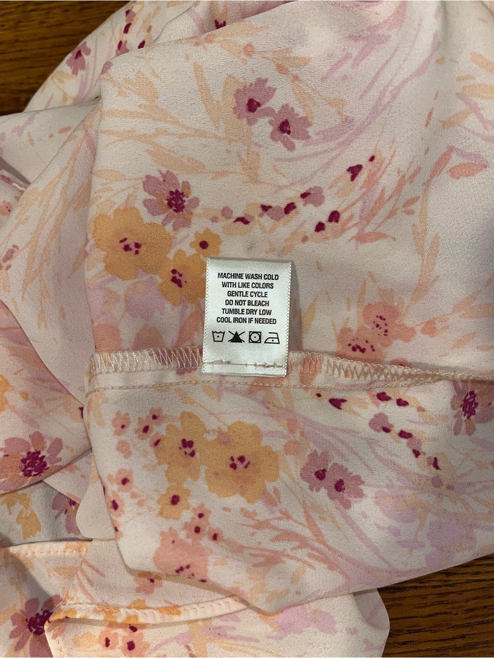 Chaus Woman’s Pink Floral Flutter Sleeve Blouse - Picture 7 of 8